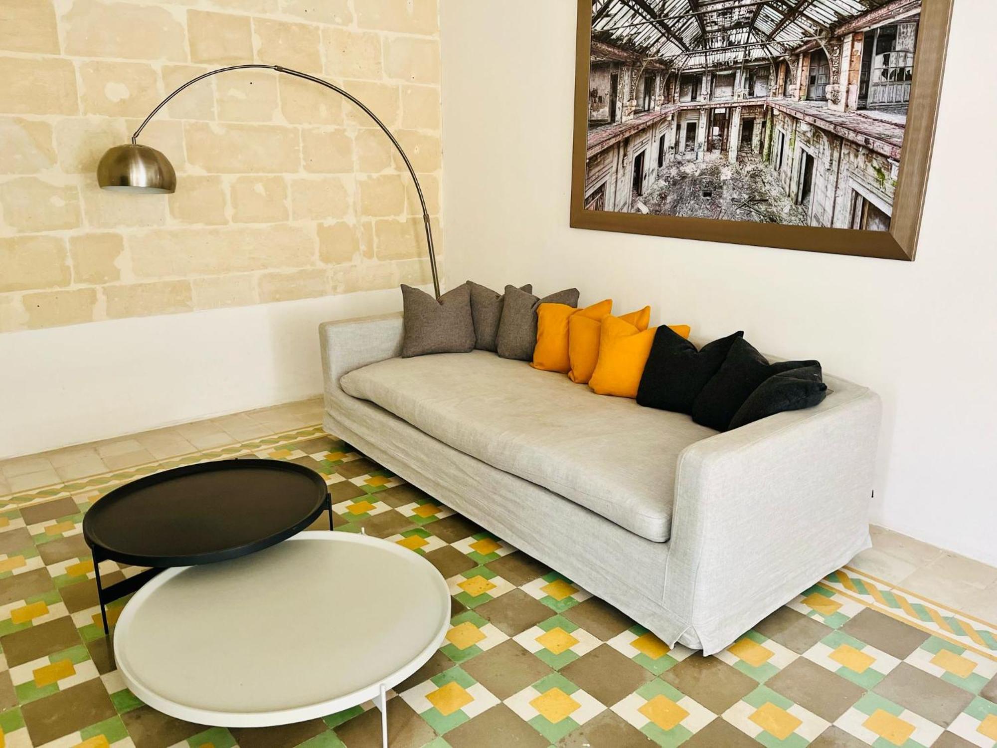 Cozy Charming Apartment In Old Bakery Street 瓦莱塔 外观 照片