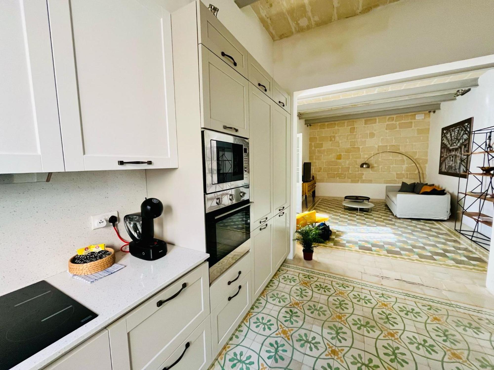 Cozy Charming Apartment In Old Bakery Street 瓦莱塔 外观 照片